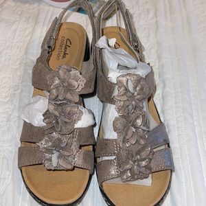 Sandals clarks sise 9